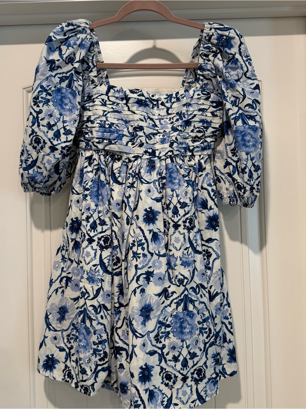 Abercrombie & Fitch Blue and White Floral Puff-Sleeve Dress